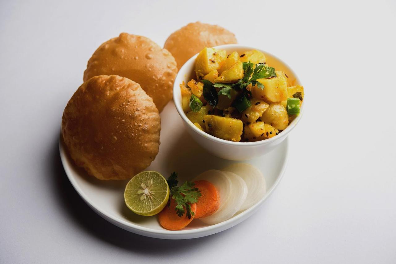 Town House Near M2k Cinema Pitampura Hotel