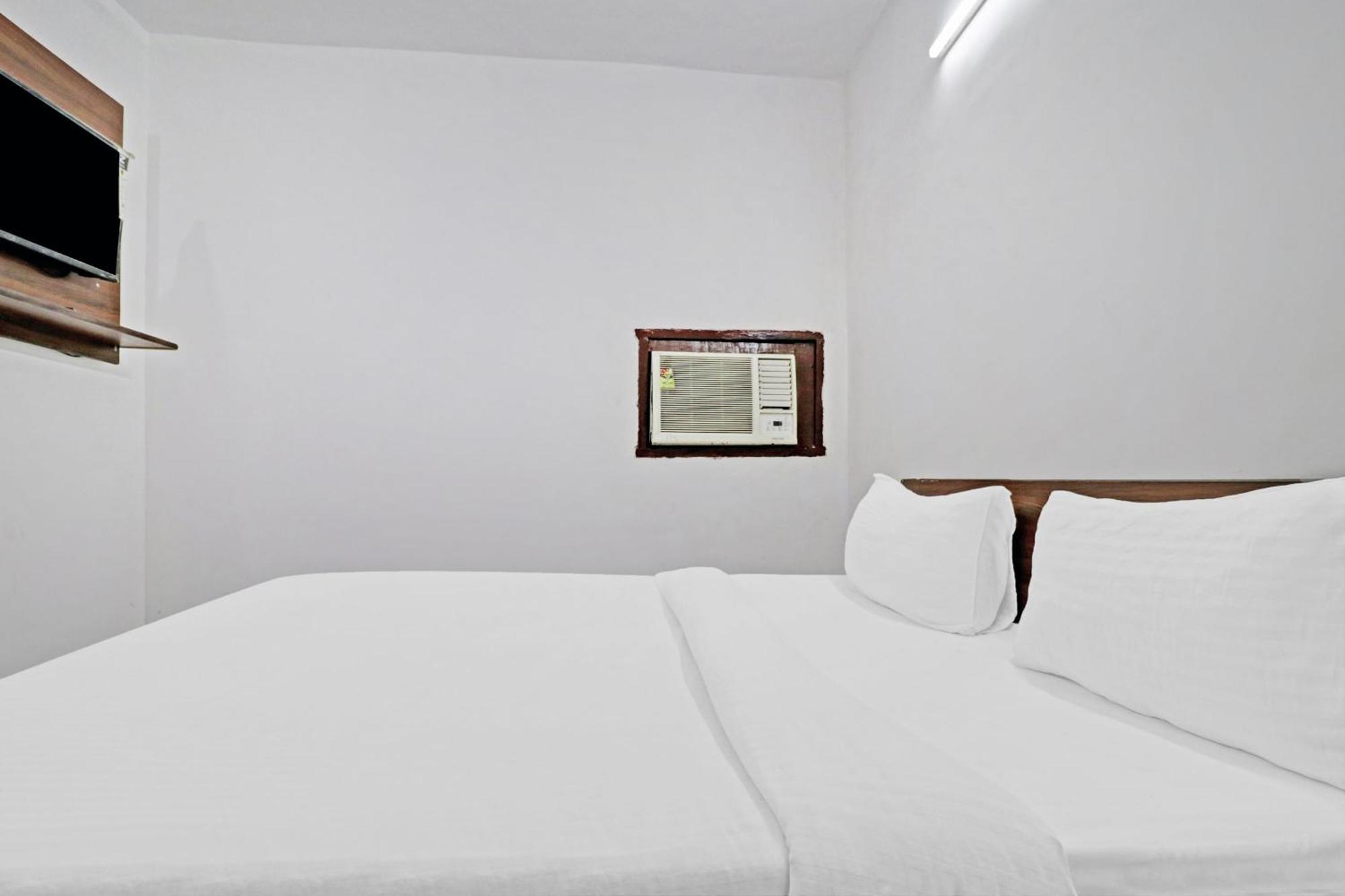 Town House Near M2k Cinema Pitampura 4* New Delhi