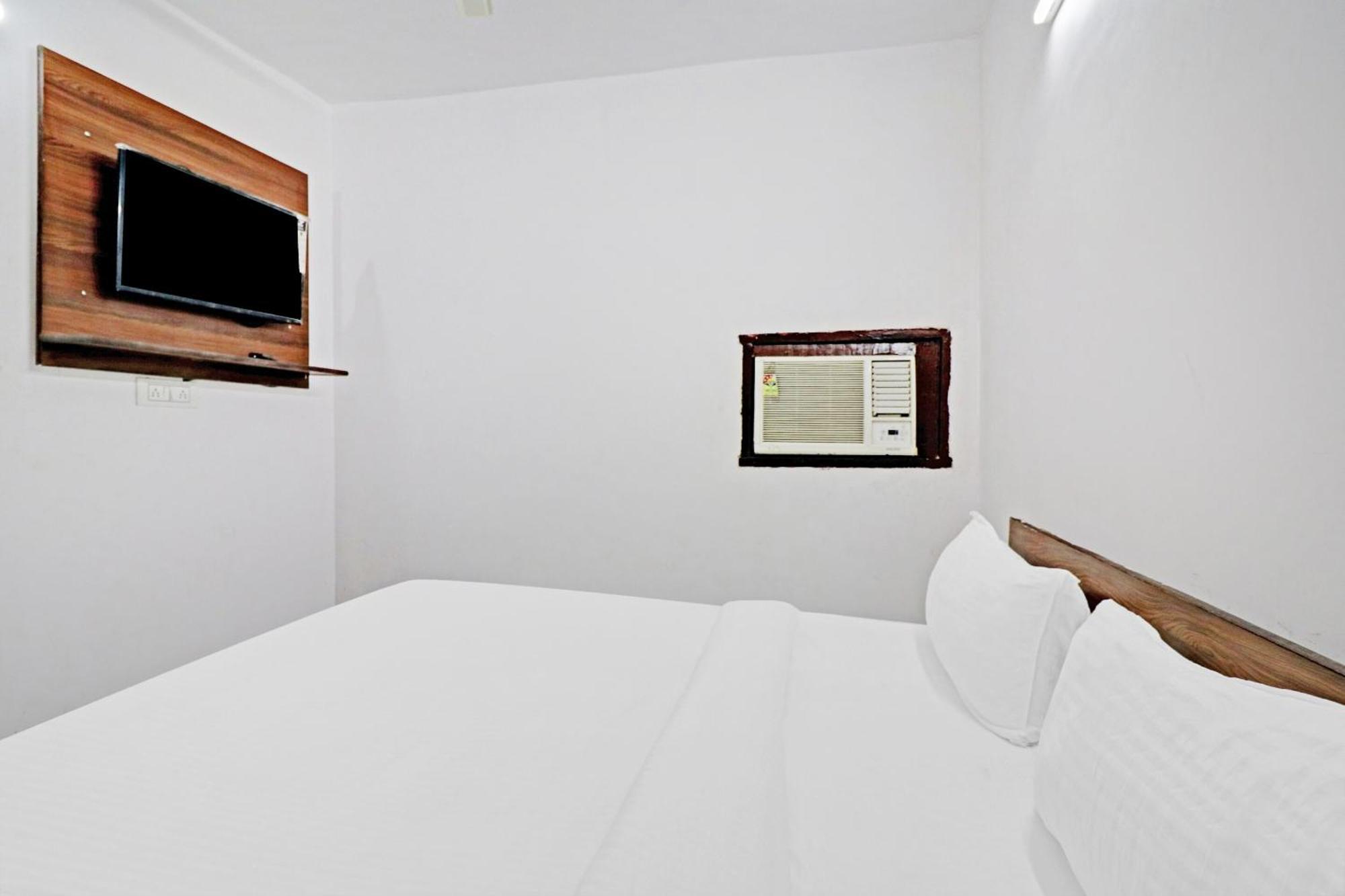 Town House Near M2k Cinema Pitampura Hotel New Delhi